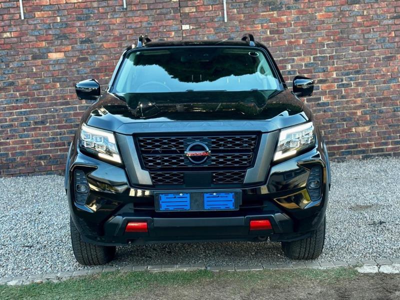 Nissan Navara 2.5DDTi 2021